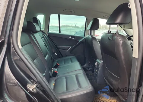 2014 Volkswagen Tiguan S из США, поврежденный, VIN WVGAV3AX6EW624033